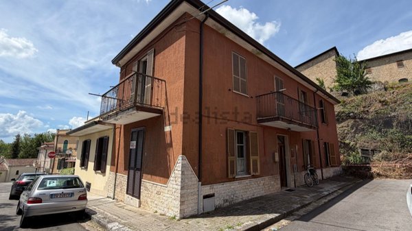casa indipendente in vendita a Castelliri
