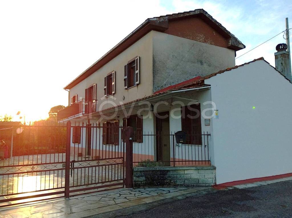casa indipendente in vendita a Castrocielo