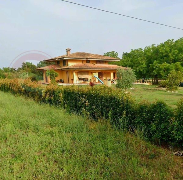 casa indipendente in vendita a Castrocielo