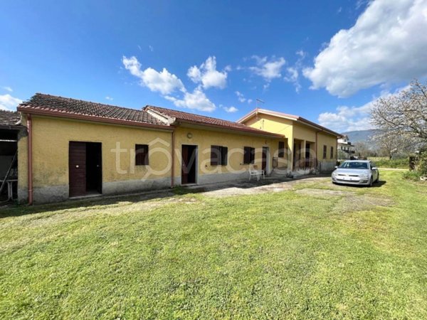 casa indipendente in vendita a Castrocielo