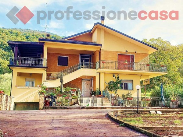 casa indipendente in vendita a Castrocielo