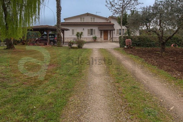 casa indipendente in vendita a Castrocielo