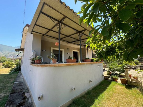 casa indipendente in vendita a Castrocielo