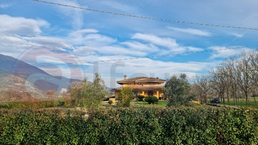 casa indipendente in vendita a Castrocielo