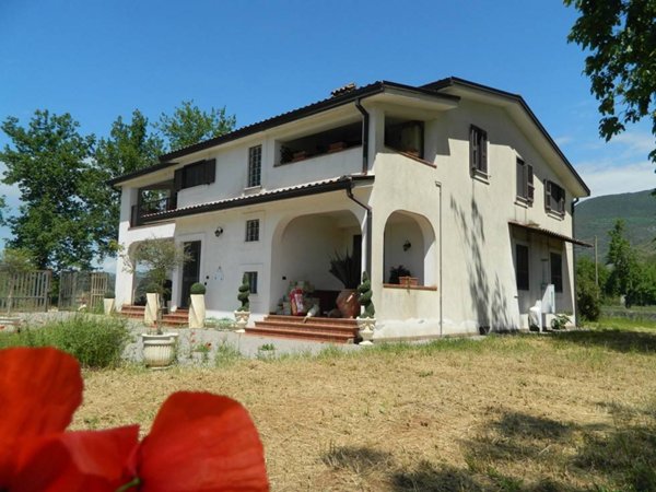 casa indipendente in vendita a Castrocielo