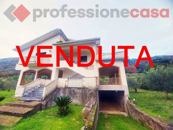 casa indipendente in vendita a Castrocielo