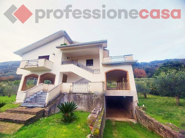 casa indipendente in vendita a Castrocielo