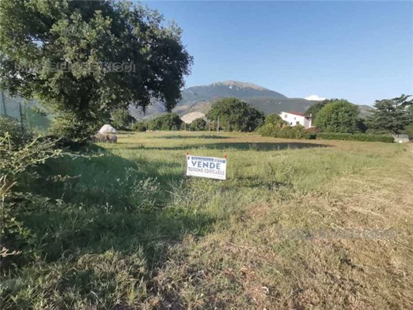 terreno edificabile in vendita a Castrocielo