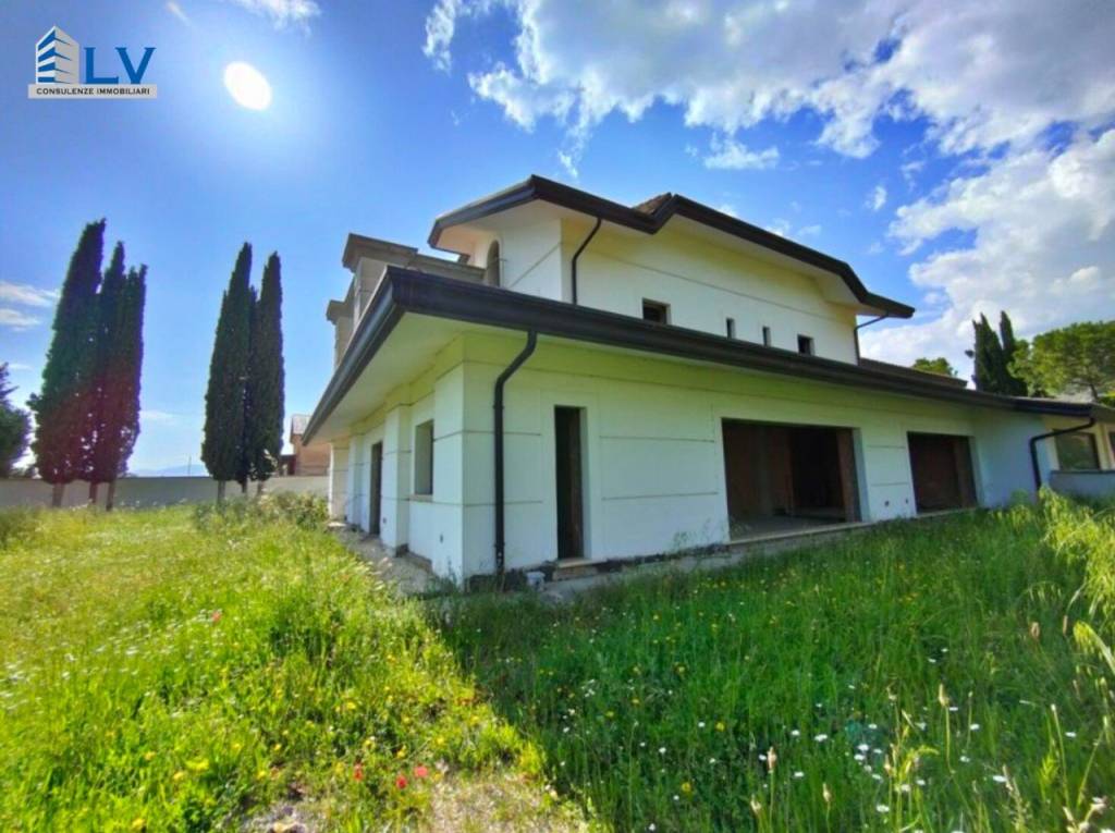 casa indipendente in vendita a Castrocielo