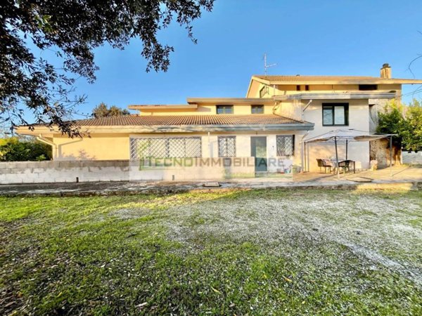 casa indipendente in vendita a Castrocielo