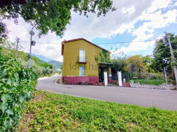 casa indipendente in vendita a Castrocielo