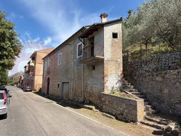 casa indipendente in vendita a Castrocielo