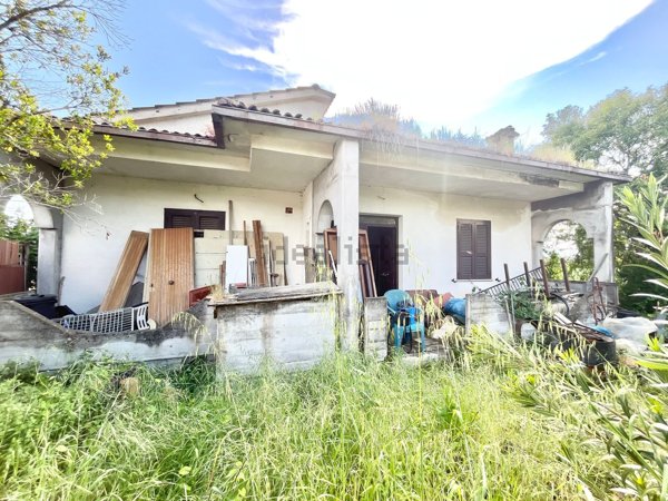 casa indipendente in vendita a Castrocielo