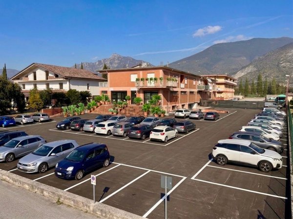 locale commerciale in vendita a Castrocielo