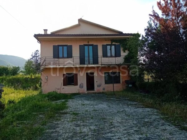 casa indipendente in vendita a Castro dei Volsci