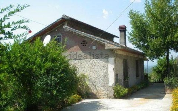 casa indipendente in vendita a Castro dei Volsci