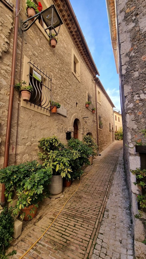 appartamento in vendita a Castro dei Volsci