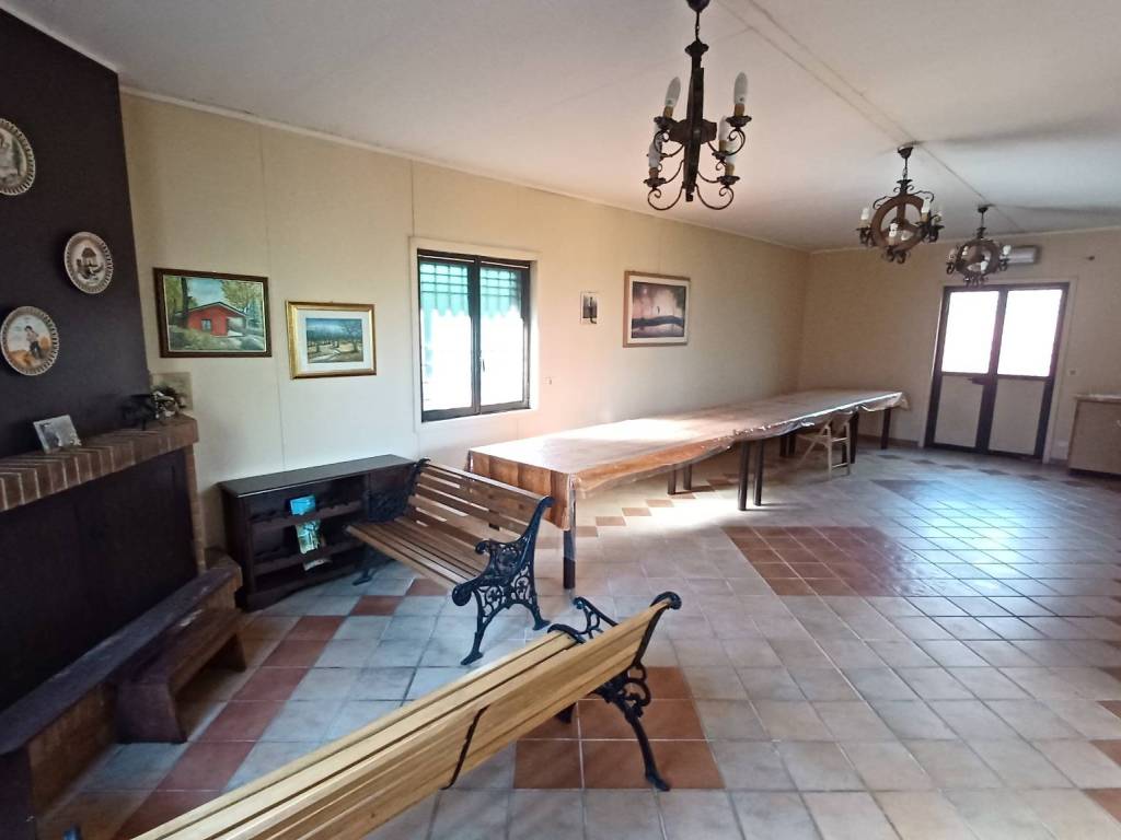casa indipendente in vendita a Castro dei Volsci