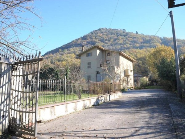 casa indipendente in vendita a Castro dei Volsci in zona Madonna del Piano