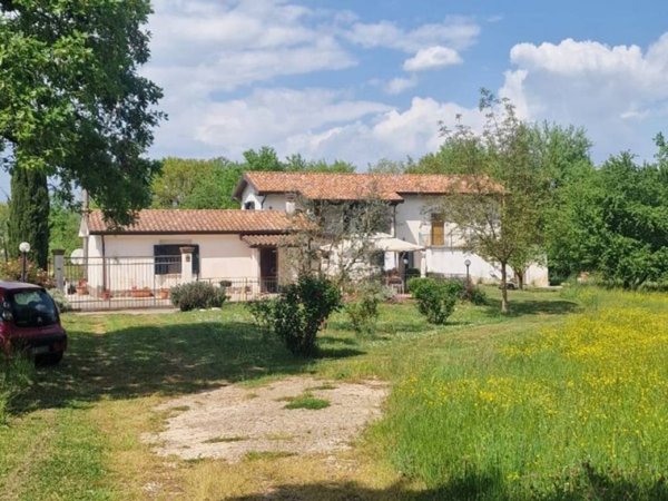 casa indipendente in vendita a Castro dei Volsci