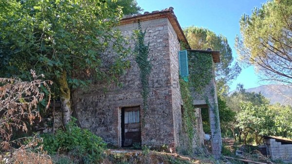 casa indipendente in vendita a Castro dei Volsci