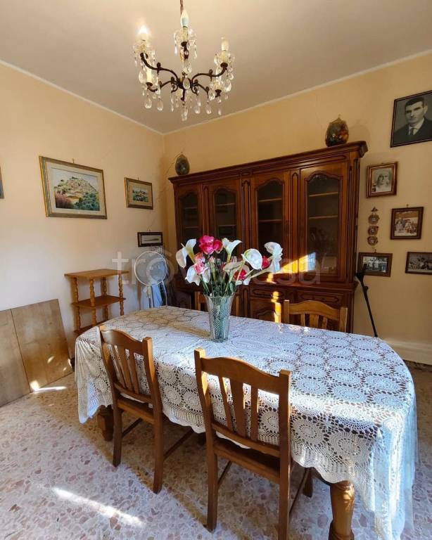 casa indipendente in vendita a Castro dei Volsci