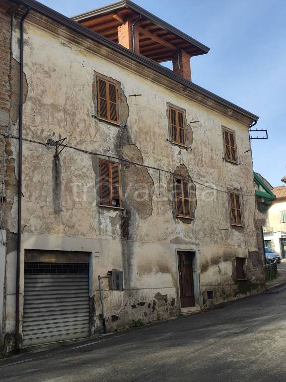 casa indipendente in vendita a Ceccano