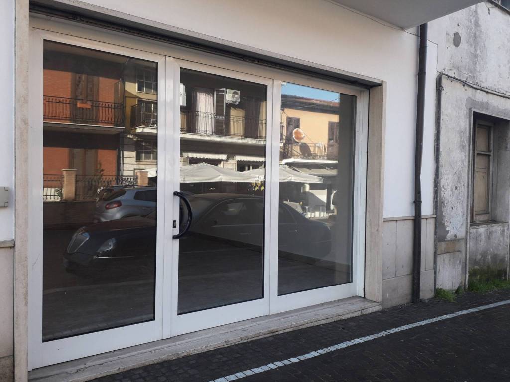 negozio in vendita a Ceccano