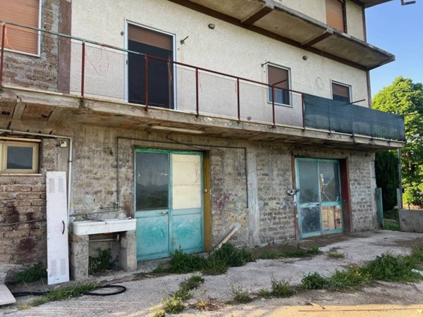 negozio in vendita a Ceccano