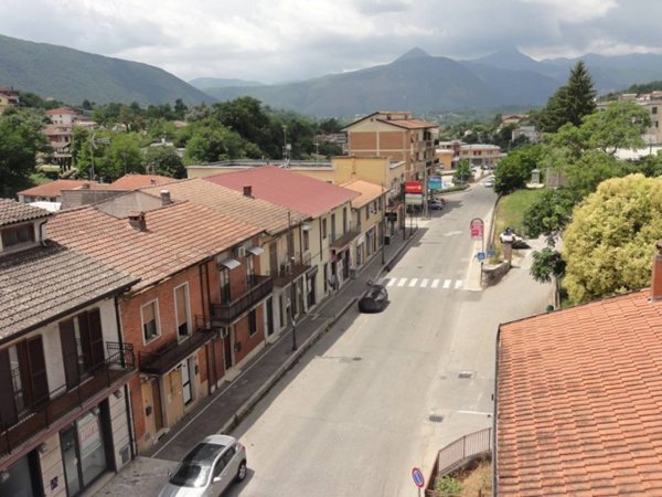 casa indipendente in vendita a Ceccano