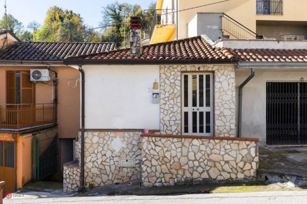 casa indipendente in vendita a Ceccano