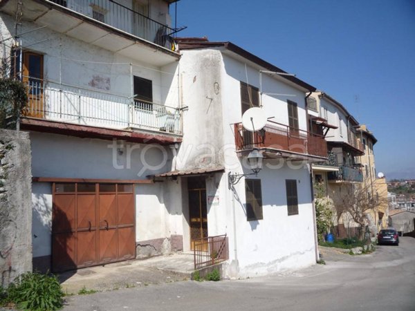 casa indipendente in vendita a Ceccano