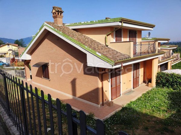casa indipendente in vendita a Ceccano
