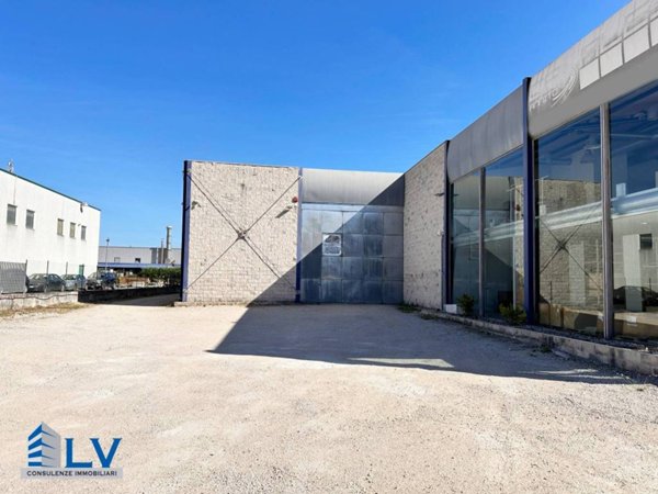 locale commerciale in vendita a Ceccano