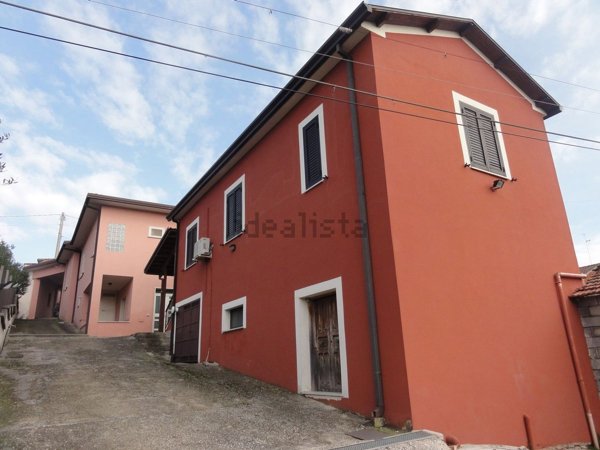 casa semindipendente in vendita a Ceccano