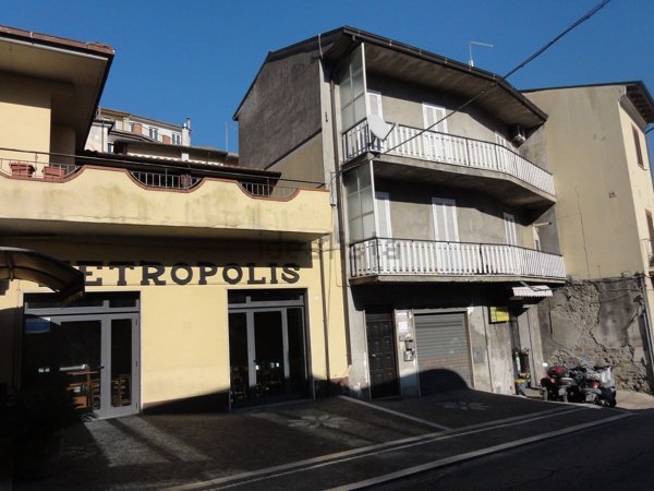 casa semindipendente in vendita a Ceccano