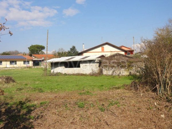 casa indipendente in vendita a Ceccano