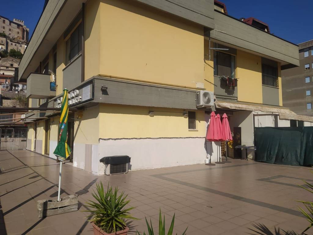 locale commerciale in vendita a Ceccano