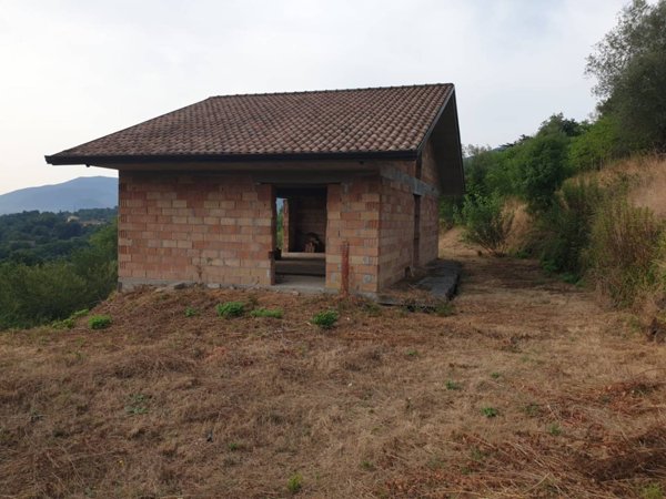 casa indipendente in vendita a Ceccano