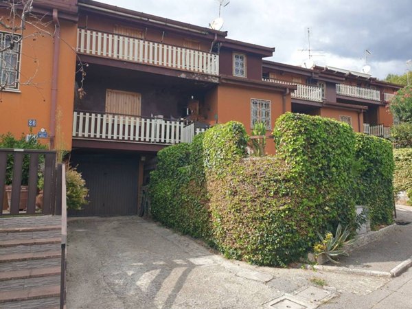 casa indipendente in vendita a Ceccano