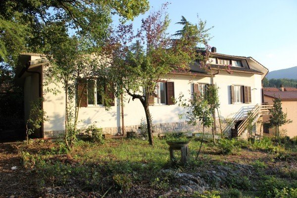 casa indipendente in vendita a Ceccano