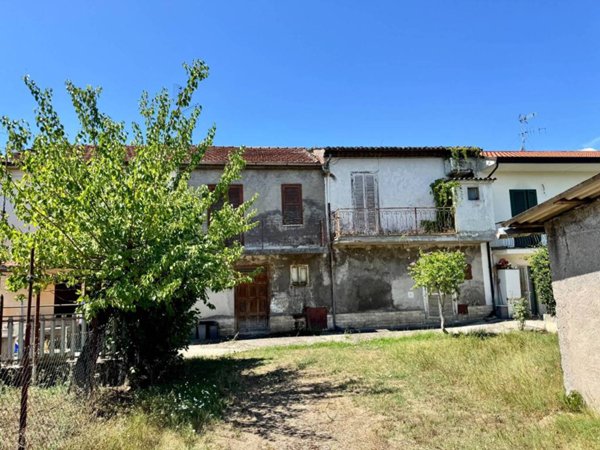 casa indipendente in vendita a Ceccano