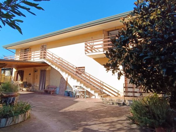 casa indipendente in vendita a Ceccano