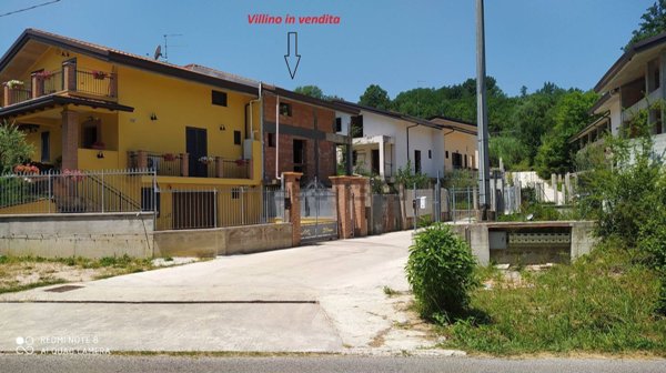 casa indipendente in vendita a Ceccano