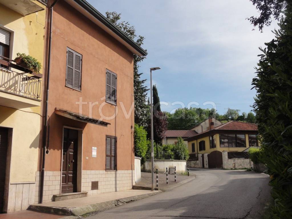 casa indipendente in vendita a Ceccano