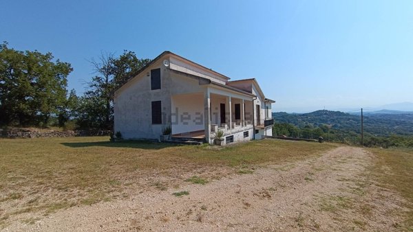 casale in vendita a Ceccano