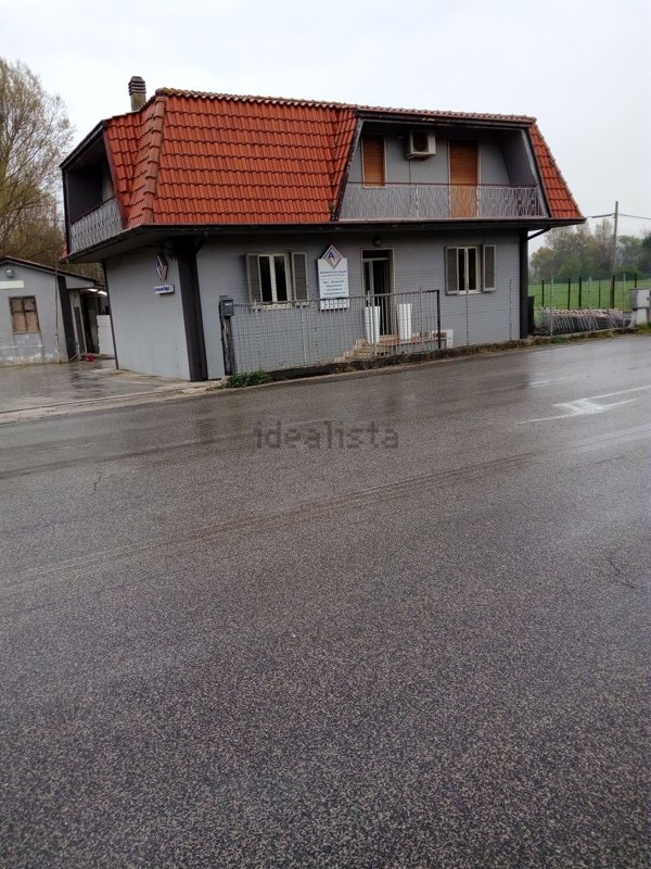 casa indipendente in vendita a Ceccano