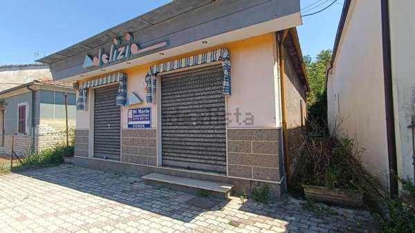 locale commerciale in vendita a Ceccano
