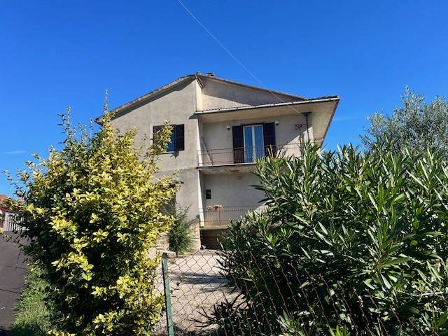 casa indipendente in vendita a Ceccano