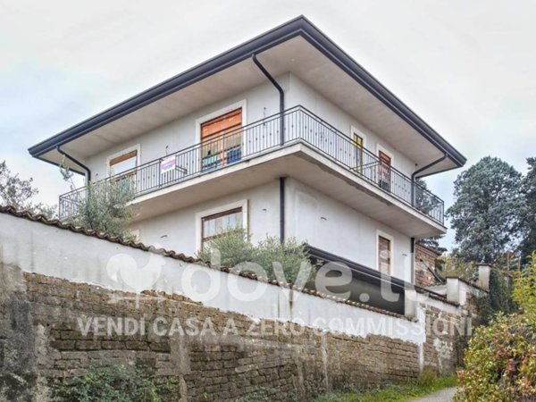 casa indipendente in vendita a Ceccano